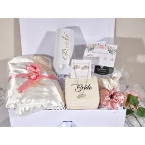 Bride to Be Gift Set – Wedding Morning Box